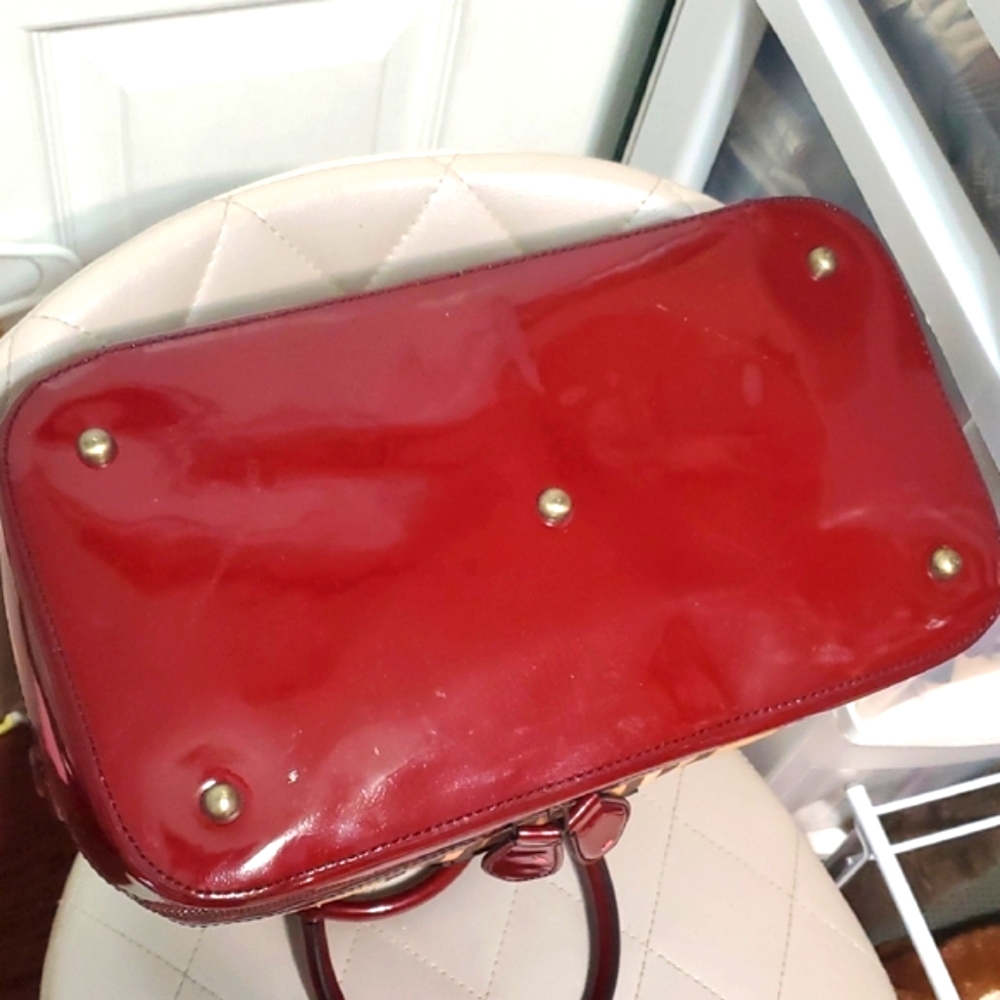 RARE Vintage Burberry Check Burgundy Patent Leather Trim Handle Bag - Picture 11 of 17